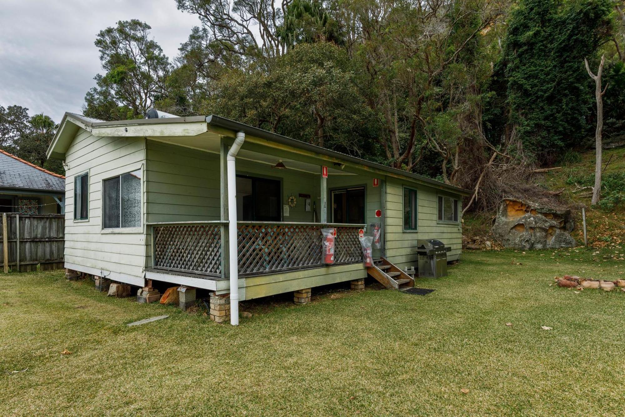 Currawong Lodge *