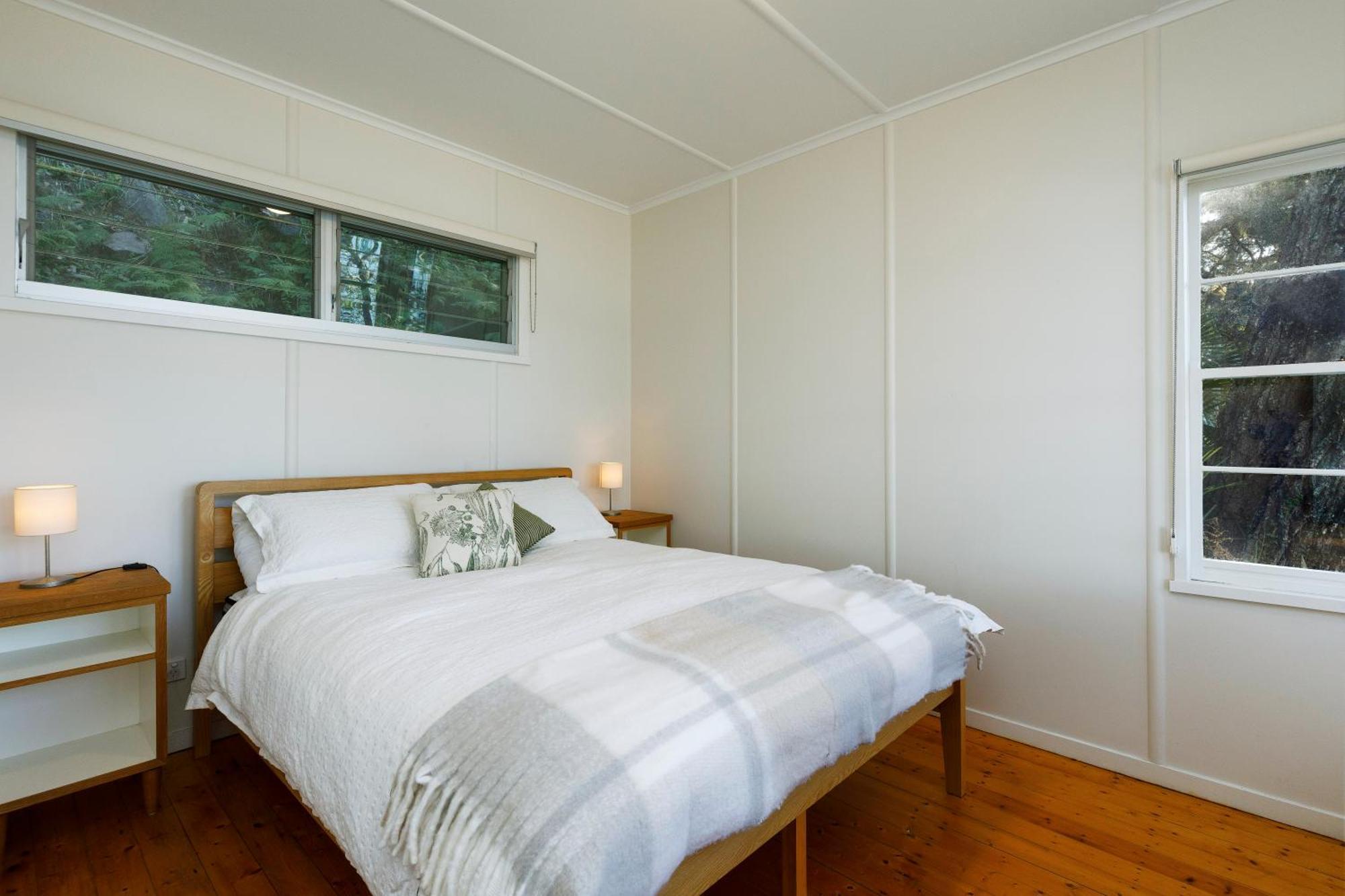 Currawong Lodge Great Mackerel Beach